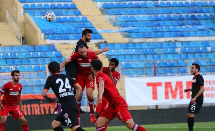 TFF 1. Lig: Adanaspor: 1 - Boluspor: 2 (İlk yarı)