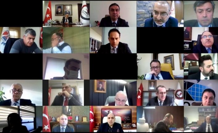 Vali Dağlı: “Öğrencilerin sanayi ile hareket edebilme kabiliyeti geliştirilmeli”