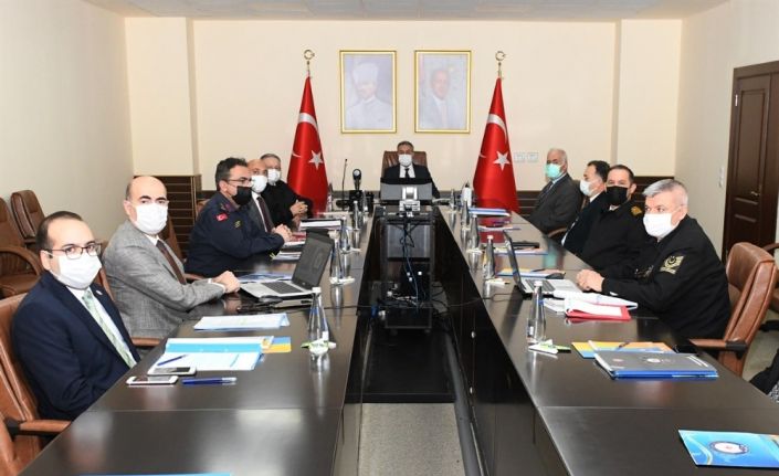 Vali Su: “Kolluk kuvvetleri ve ilgili kurumlar, yılbaşında tam mesai çalışacak”