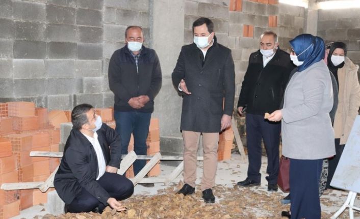 Yangında evleri tamamen kül olan aileye 41 bin TL destek sağlandı