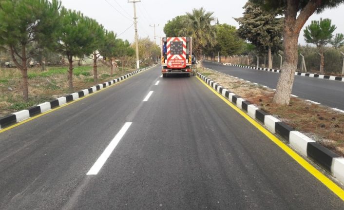 Yenilenen yolda çizgi çalışması da tamamlandı
