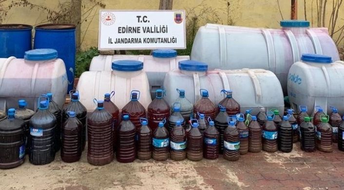 Yılbaşı öncesi şok baskında 4 bin 950 litre sahte içki ele geçirildi