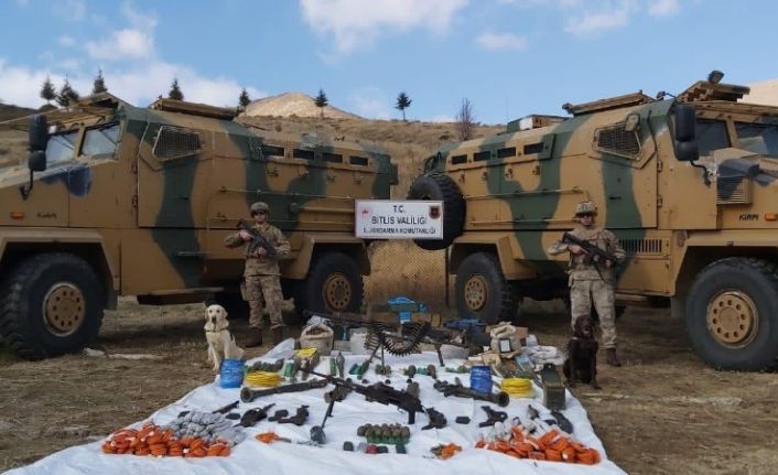 Yıldırım-16 Sehi Ormanları Operasyonu’nda çok sayıda mühimmat ve yaşam malzemesi ele geçirildi