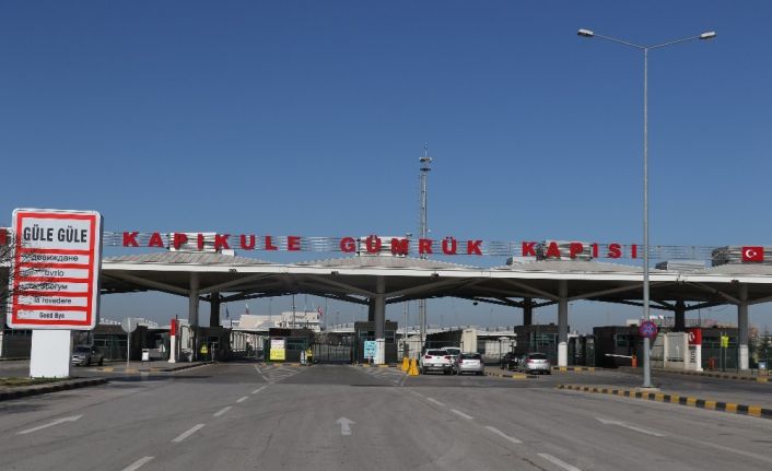 Yurt dışından gelenlere PCR testi ibraz zorunluluğu yarın başlıyor