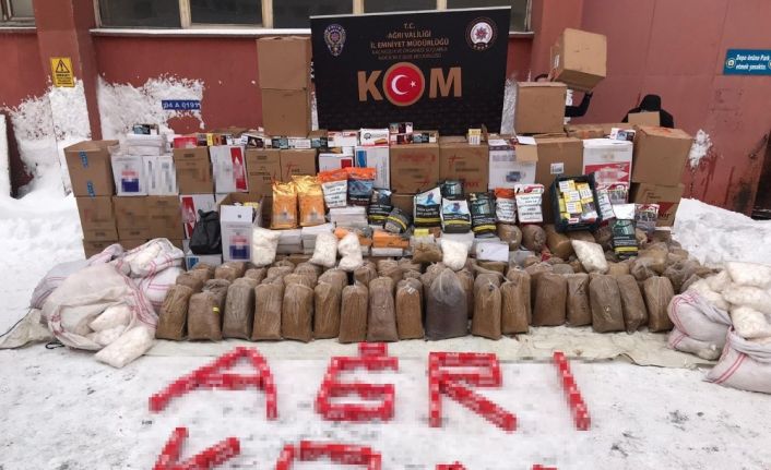 Ağrı’da 130 kilo ambalajlı, 450 kilo da açık tütün ele geçirildi