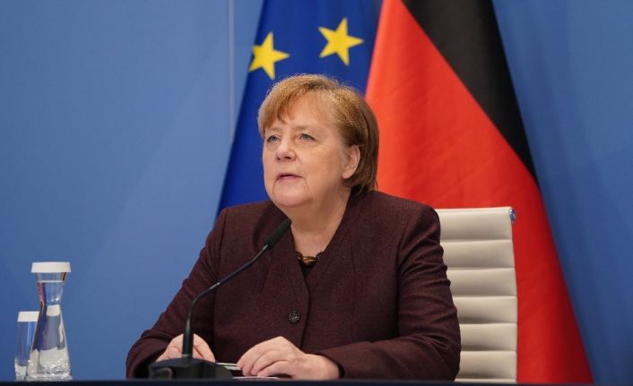 Almanya Başbakanı Merkel: “Korona hem zayıf hem de güçlü yönümüzü gösterdi”