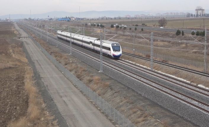 Ankara-Sivas arasını 2 saate düşürecek YHT projesi test sürüşü başladı