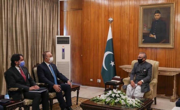 Bakan Çavuşoğlu, Pakistan Cumhurbaşkanı Alvi tarafından kabul edildi