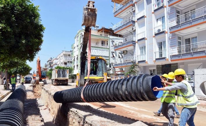 Başkan Böcek: “2021-2023 yılları arasında alt yapıya 2 milyar 485 milyon liralık yatırım planlıyoruz”