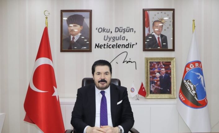 Başkan Sayan: “Gazetecilik, fedakârlık ve sorumluluk isteyen önemli bir meslektir”