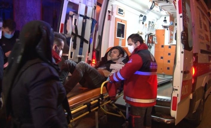 Bayrampaşa’da yabancı uyruklu iki grup arasında bıçaklı kavga: 2’si ağır 7 yaralı