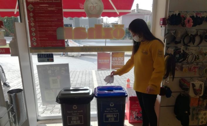 Çevre ve Şehircilik Bakanlığı ’sıfır atık’ belgesini ilk Özhan’a takdim etti