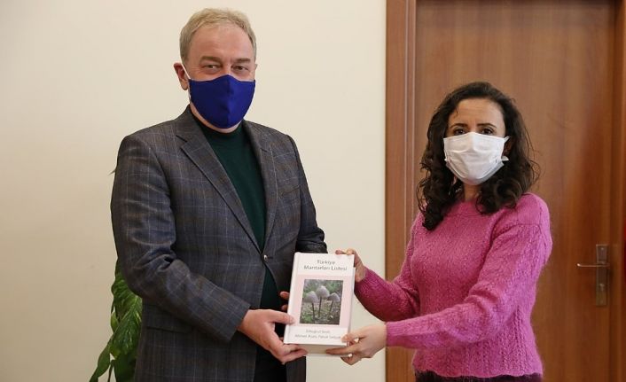 Cumhurbaşkanlığı himayesinde hazırlanan kitaba KSBÜ desteği