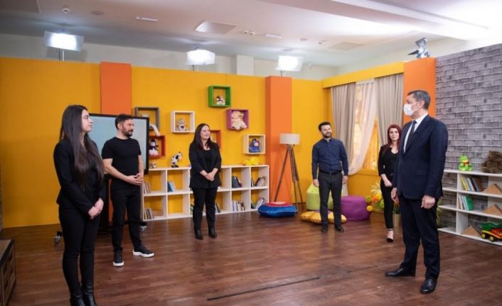 EBA TV öğretmenlerinden rekor: 10 ayda 10 bin ders videosu