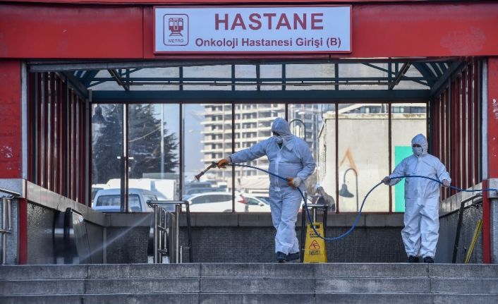 Eksi 40 dereceye kadar etkili ‘BELÇÖZ’ yol ve kaldırımlarda kullanılmaya başlandı