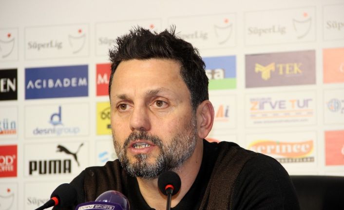 Erol Bulut: "Yolumuza 3 puanla devam ettiğimizden dolayı futbolcularımı tebrik ediyorum"