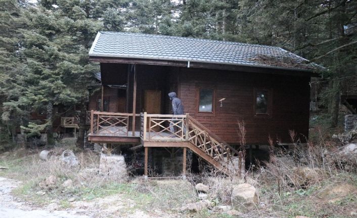 Gölcük Tabiat Parkı’nda 25 bungalov ev 3 yıldır atıl halde bekliyor