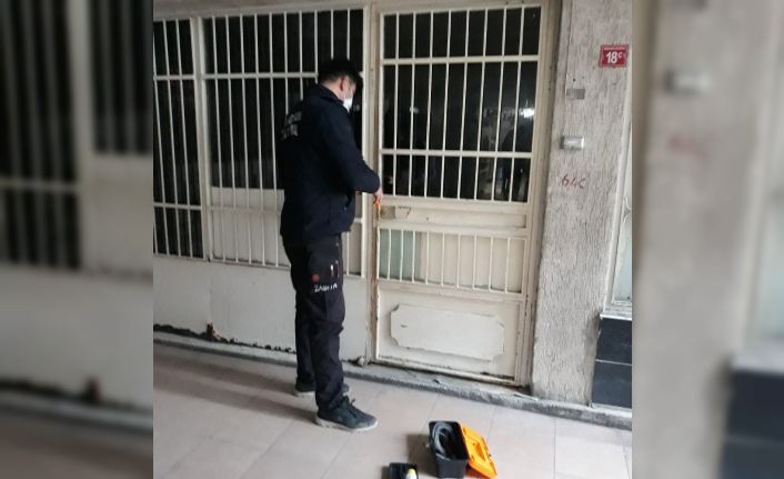 Hatay’da kilitli kahvehaneye kumar baskını