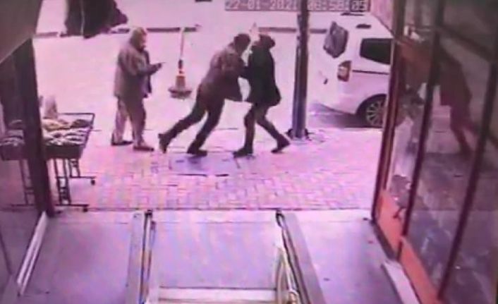 Isparta’da komşu esnafın kafa darbesiyle hastanelik edilen esnaf o anları anlattı: “Kaldırımda bekleyemeyeceğimi söyleyip beni darp ettiler”