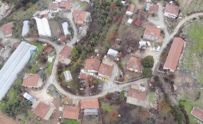 Isparta’nın bir köyünde heyelan nedeniyle 28 evin acilen boşaltılması kararı alındı