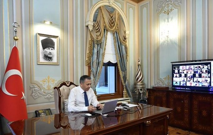 İstanbul Valisi Yerlikaya, korona virüs vakalarında en çok düşüş yaşanan ilçeleri açıkladı