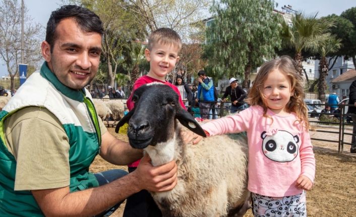 İzmir Büyükşehir Belediyesi kooperatiflerden bir yılda 130 milyon liralık alım yaptı