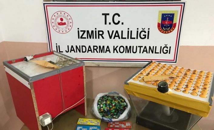 İzmir’de kumar operasyonu: 59 kişiye 267 bin 349 lira ceza kesildi