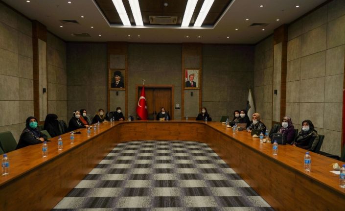 Kadın STK temsilcileri, kadına yönelik çalışmaları değerlendirdi