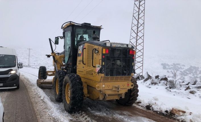 Kilis’te yılın ilk kar yağışı