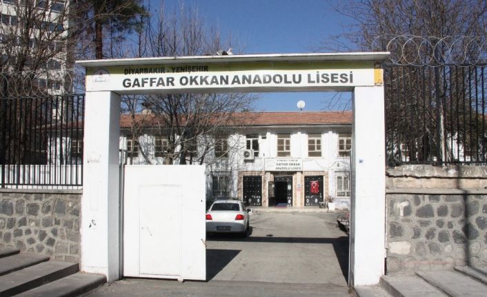 Kısıtlamada okulun bilgisayarlarını çalıp, delil bırakmamak için kamera kayıtlarını yok ettiler