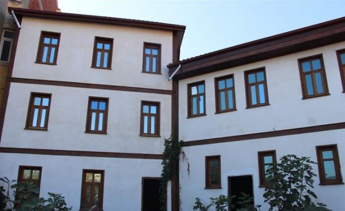 Kültür ve Turizm Bakanlığı’nın tescilli binası Gençlik Merkezi oldu