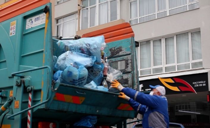 Melikgazi’de 2020 yılında 3 bin 500 bina, 135 bin daire, 285 market, 5 avm, 302 okulda geri dönüşebilir atık toplandı