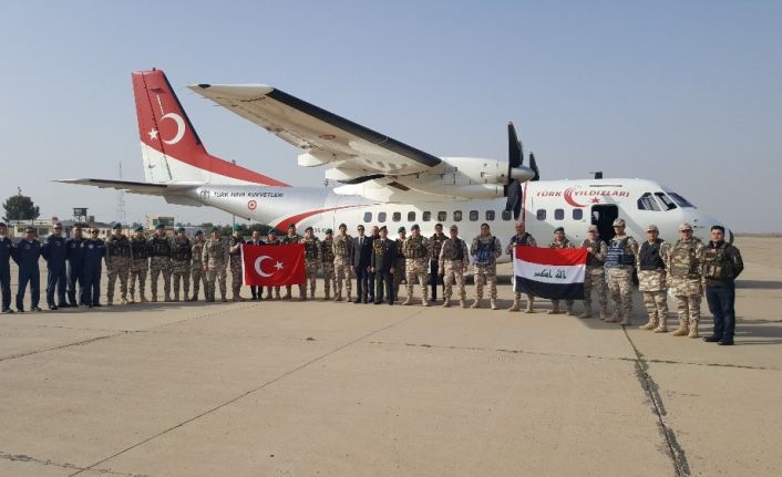 MSB: "Askerî Danışmanlarımız, NATO Irak Misyonu (NM-I) kapsamında dost ve kardeş Irak Ordusuna destek vermek üzere Bağdat’a gitti. Biri Tuğgeneral olmak üzere toplam 25 personelimiz NATO Irak Misyonu’nda görev yapacak."