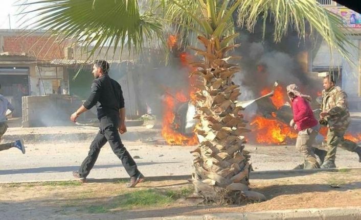 MSB: "Terör örgütü PKK/YPG, Suriyeli masum sivilleri hedef almaya devam ediyor. Barış Pınarı bölgesindeki Rasulayn’da sivil halkın bulunduğu bölgede bomba yüklü araç patlatan teröristler, 2 masum çocuğu katlederken 2 sivili de yaraladı."