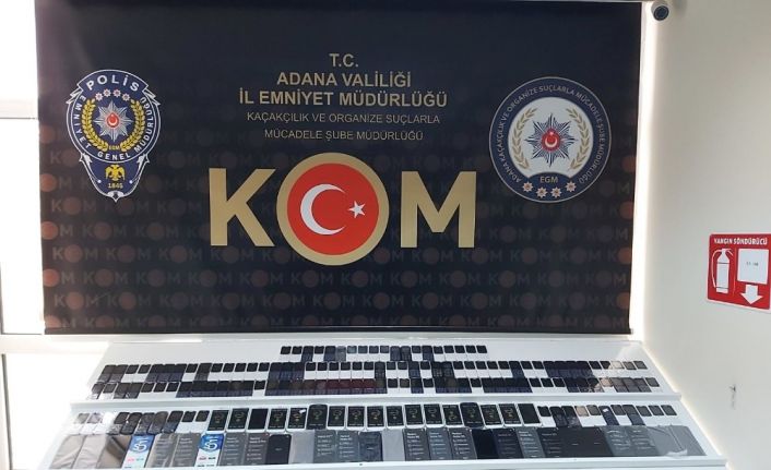 Polis piyasa değeri 1 milyon 462 lira değerinde kaçak telefon ele geçirdi