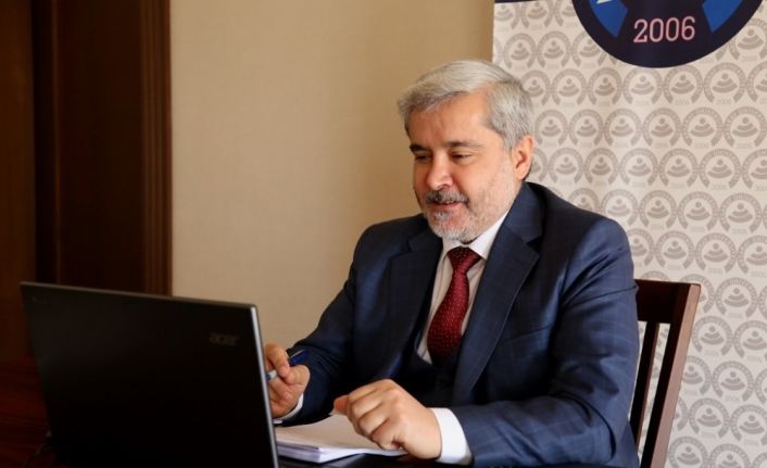 Rektör Şahin ’Dönüşen Dünyada Liderler Çalıştayı’na katıldı
