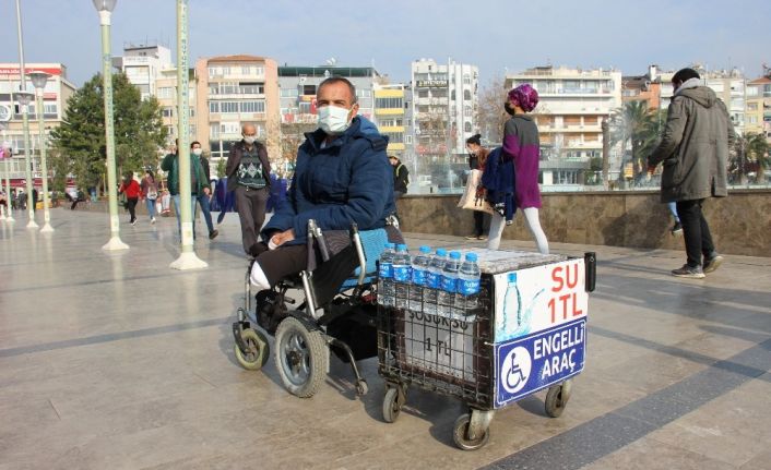 Su satarak protez parası biriktiriyordu, şimdi yürümek için gün sayıyor