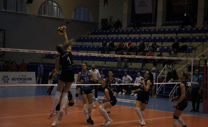 Sultanlar Ligi: Aydın Büyükşehir Belediyespor: 1 - Nilüfer Belediyespor: 3