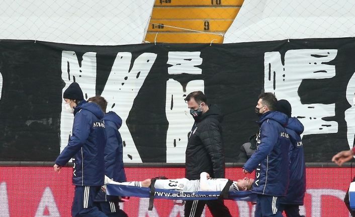Süper Lig: Beşiktaş: 0 - Trabzonspor: 0 (Maç devam ediyor)