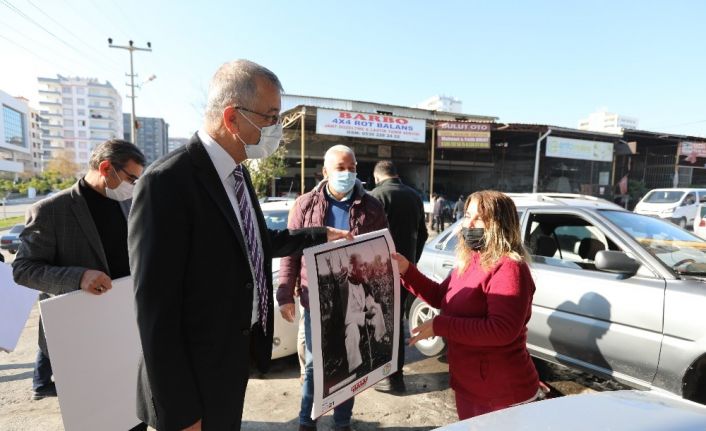 Tarhan, küçük sanayi iş kolundaki atölyelerin de yeni sanayi sitesine taşınması çağrısı yaptı
