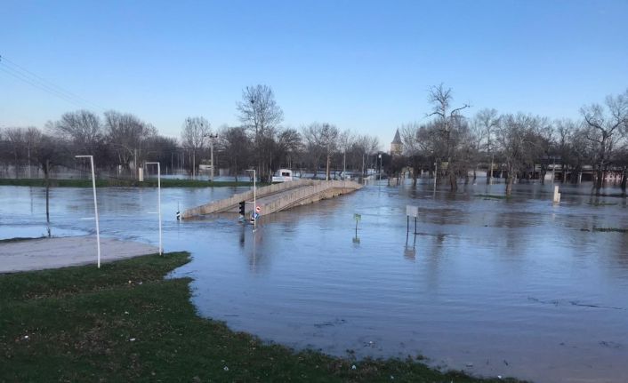 Tunca’da korkulan olmadı