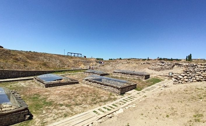Türkiye’nin ilk milli kazı alanı Alacahöyük’te kazı süresi 12 aya çıkarıldı