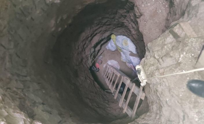 Yerin 15 metre altında define kazısı yapanlar suçüstü yakalandı: 9 kişi gözaltında