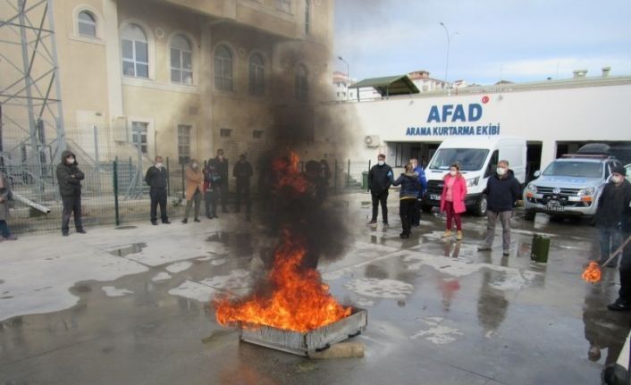 112 Acil Çağrı Merkezi Personeline "Afet Farkındalık ve Yangın Eğitimi" verildi