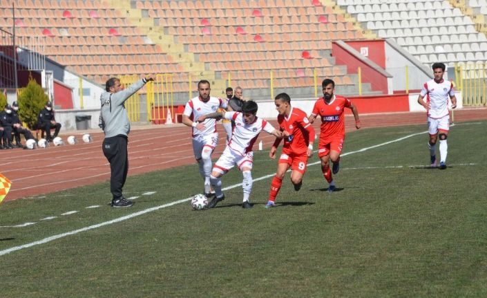 2. Lig: Kahramanmaraşspor: 1 - Hacettepe Spor: 2