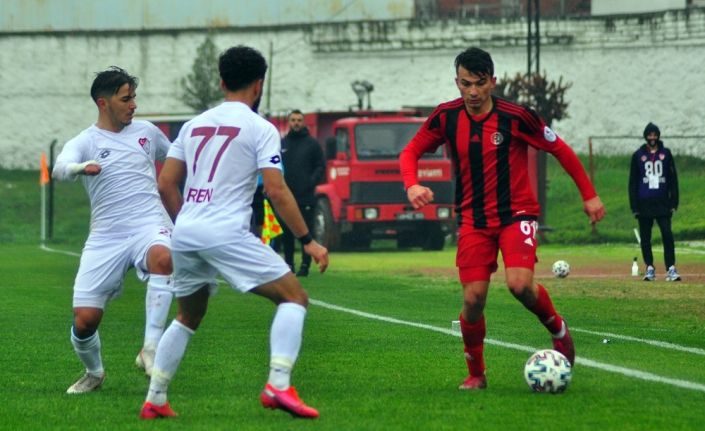 2. Lig Kırmızı Grup: Turgutluspor: 3 - Tetiş Yapı Elazığspor: 1