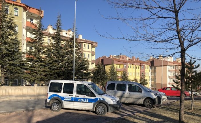 47 yaşındaki adam 5. kattan atlayarak yaşamına son verdi