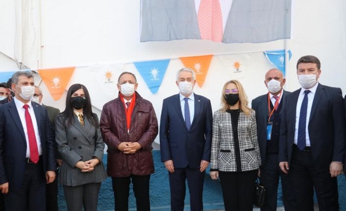 AK Parti Genel Başkan Yardımcısı Özhaseki: “Şükrü başkan Türkiye’de örnek gösterdiğimiz bir belediye başkanı”