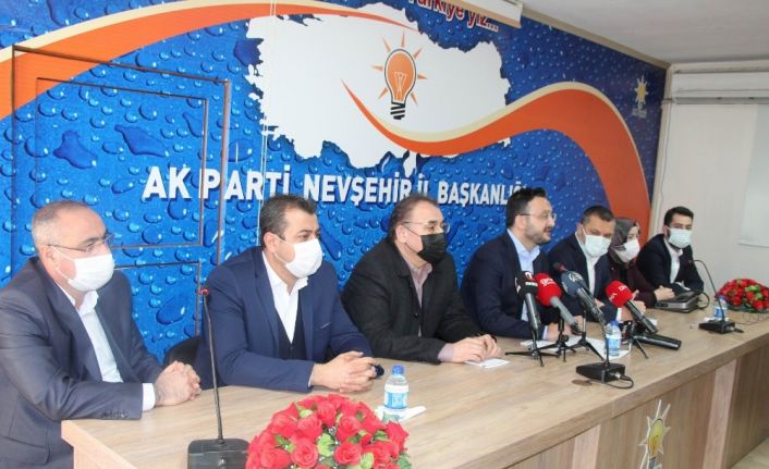 AK Parti; “Nevşehir Belediye Başkanı Arı, sağlık sorunları nedeniyle istifa etmiştir”