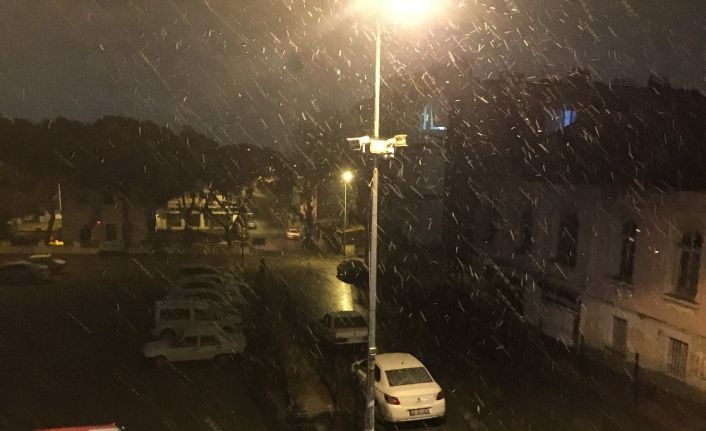 Alaşehir’de eğitime kar engeli